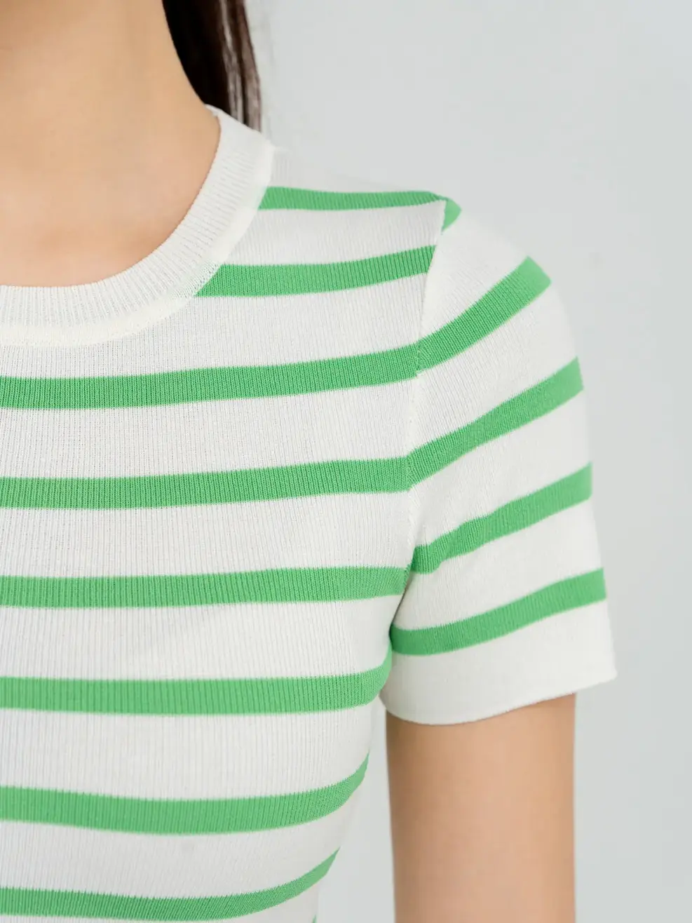 Áo Len Nữ Ngắn Tay Dệt Kẻ - Trắng kẻ xanh - S