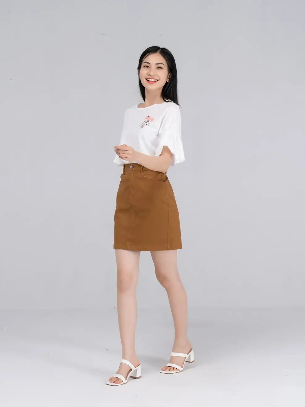 Chân ôm khaki ngang đùi - Nâu - 25