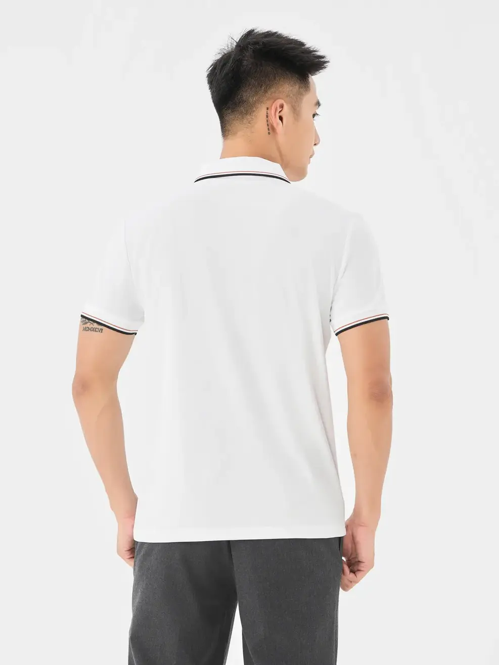 Polo Nam Cafe Dệt Tổ Ong Thêu Gấu - Trắng - M