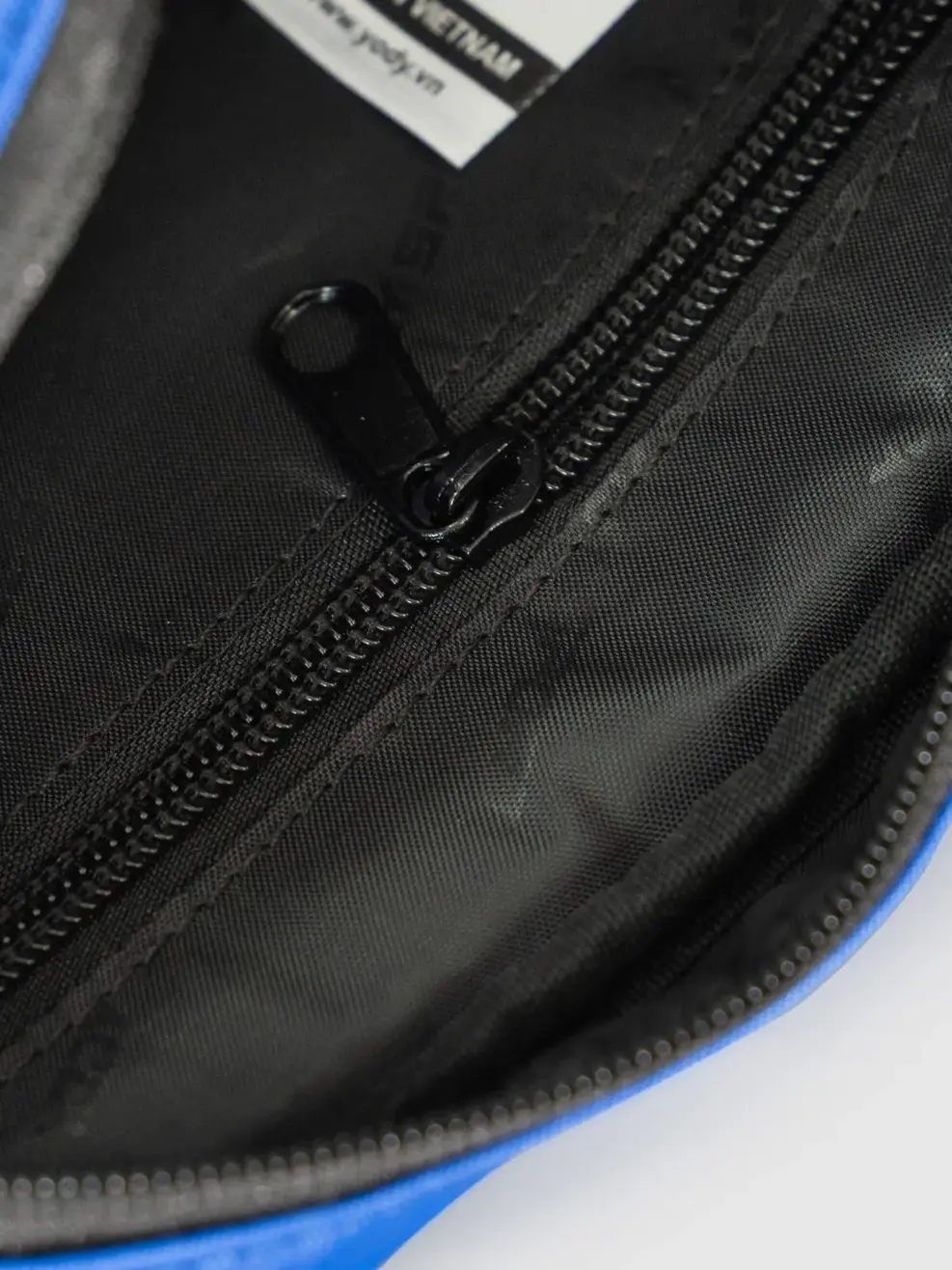 Túi Unisex Đeo Chéo Nắp Nam Châm - Xanh