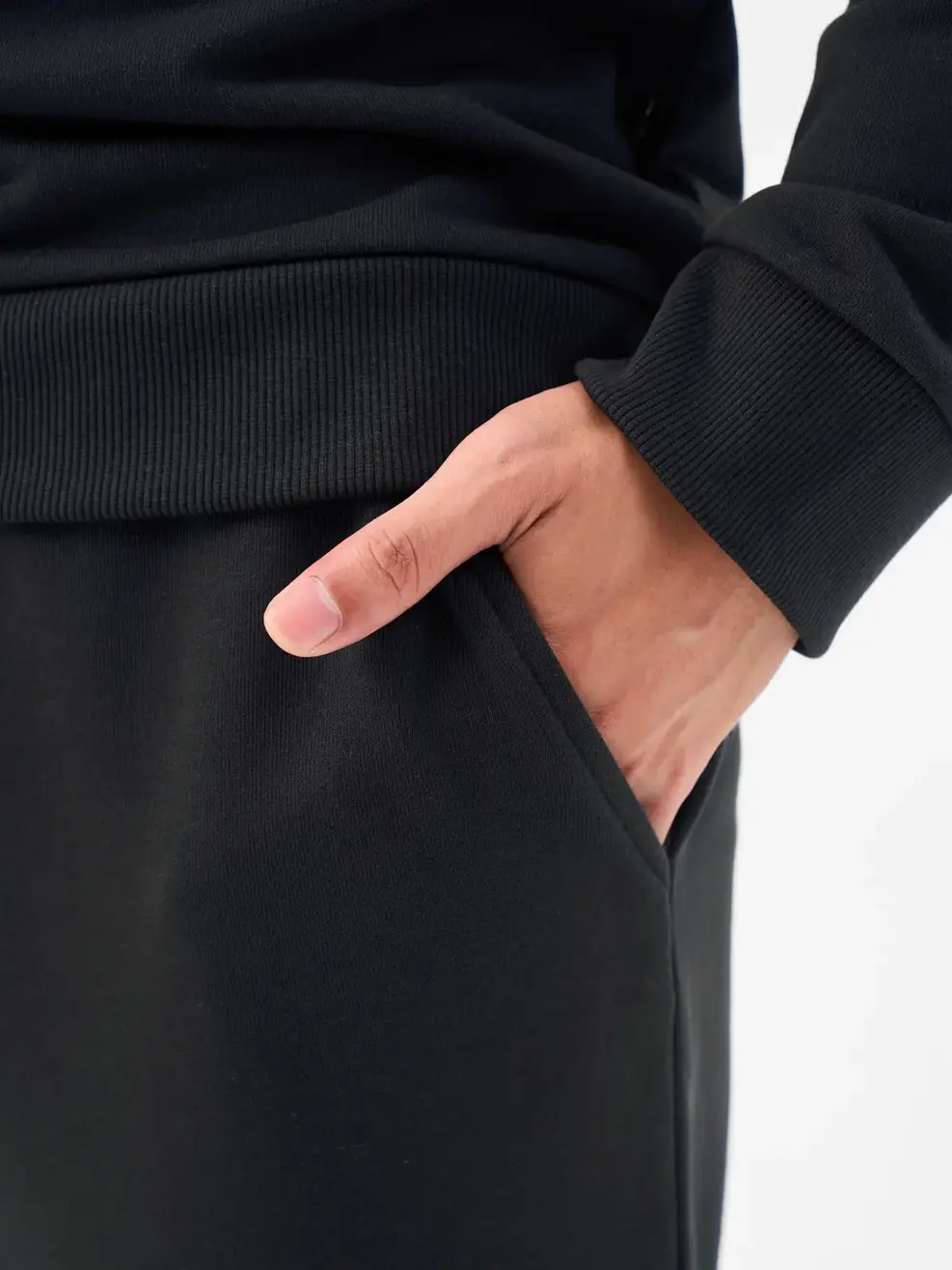 Bộ Đông Nam Nỉ Da Cá Cơ Bản - Đen - M