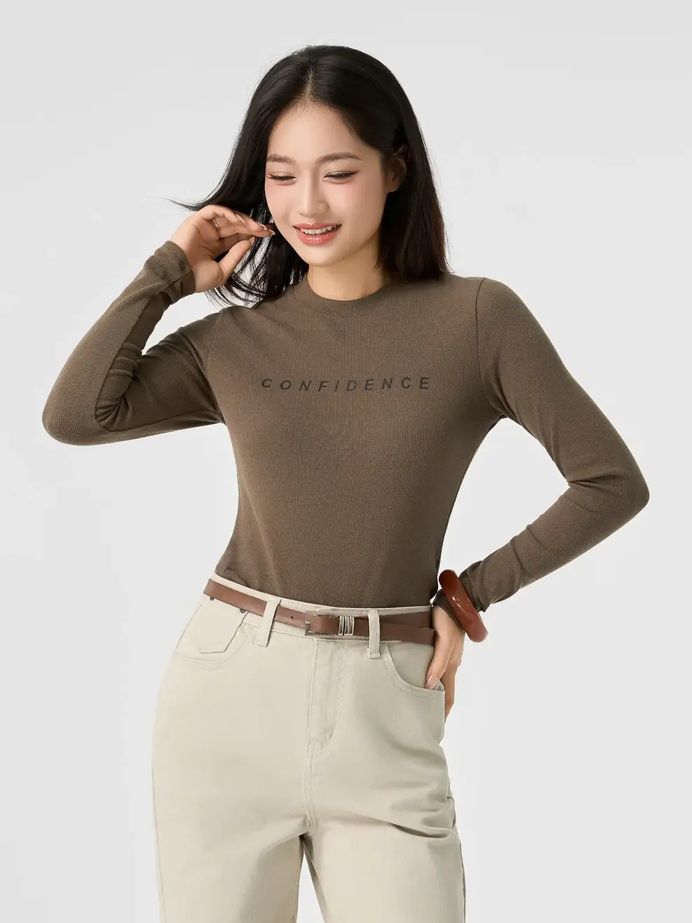 Áo Phông Dài Tay Dáng Ôm In Chữ - Nâu 072 - S