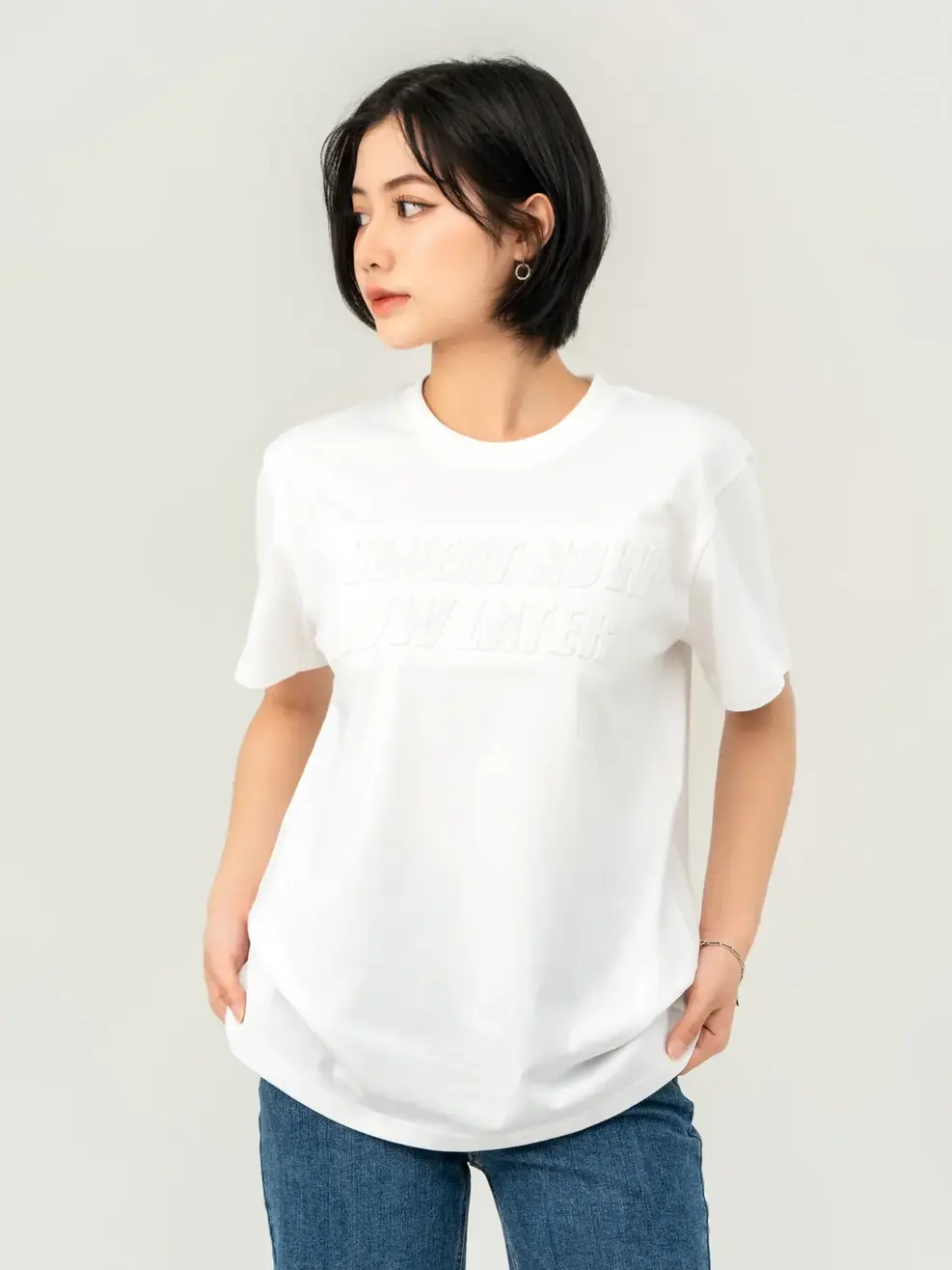 T-shirt Nữ From Rộng Dập Chữ Nổi Cotton Usa - Trắng 1 - S