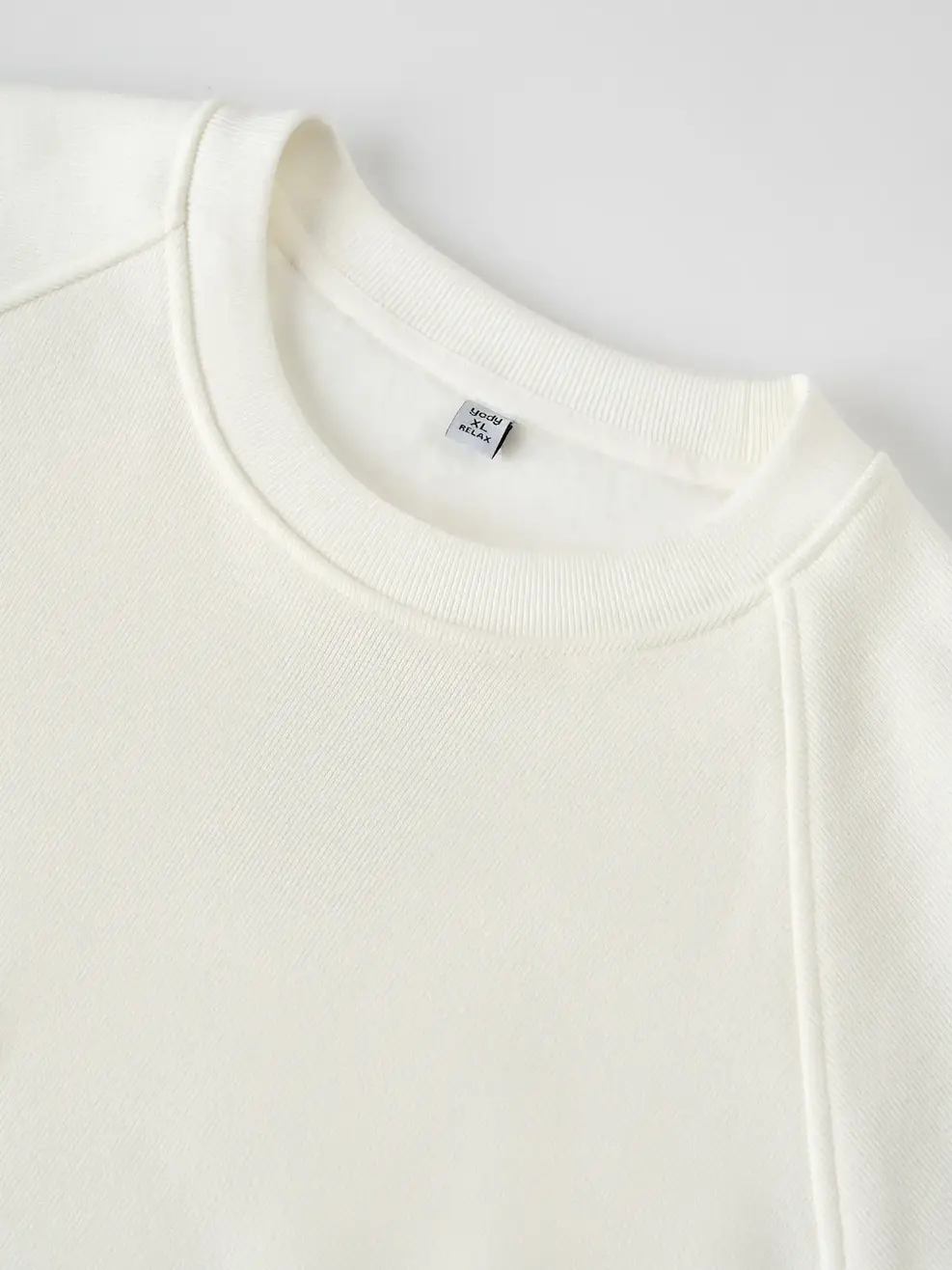 Áo Nỉ Nam Tay Raglan Bo Gấu Túi Khoá - Trắng 001 - M