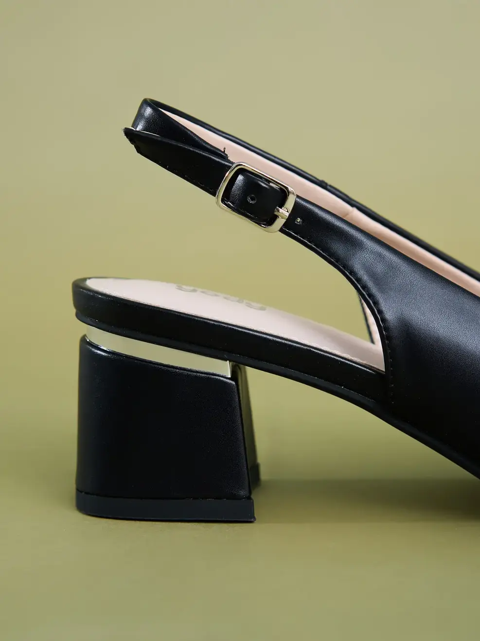 Giày nữ hở hậu gót vuông - Đen - 35