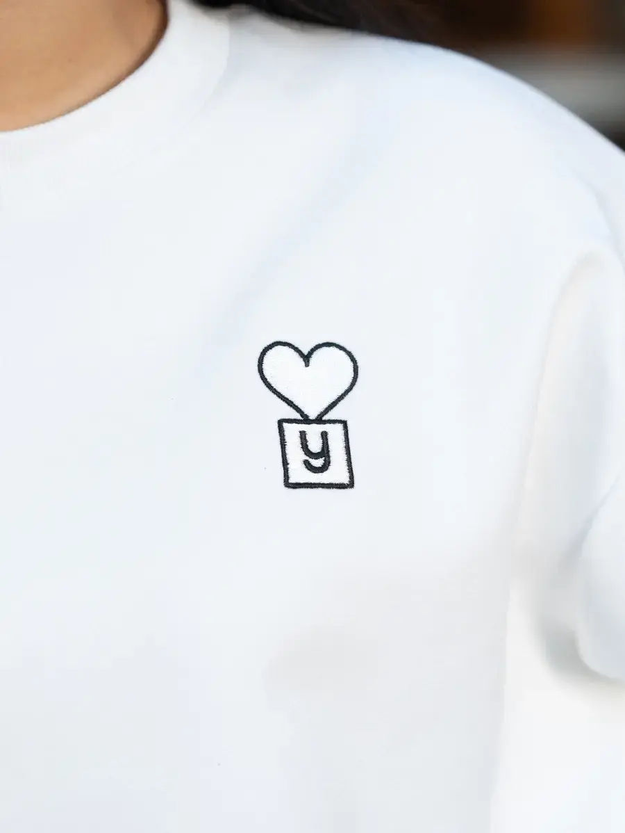 Ảo thu đông nữ thêu trái tim - Trắng - S