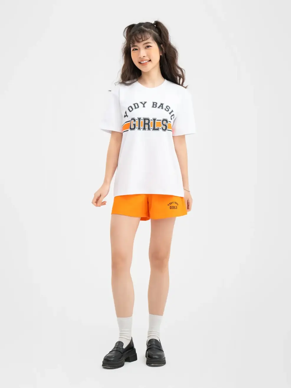 Đồ Bộ Nữ Dáng Rộng In Phối Ngực Bột Ngô - Trắng cam - S