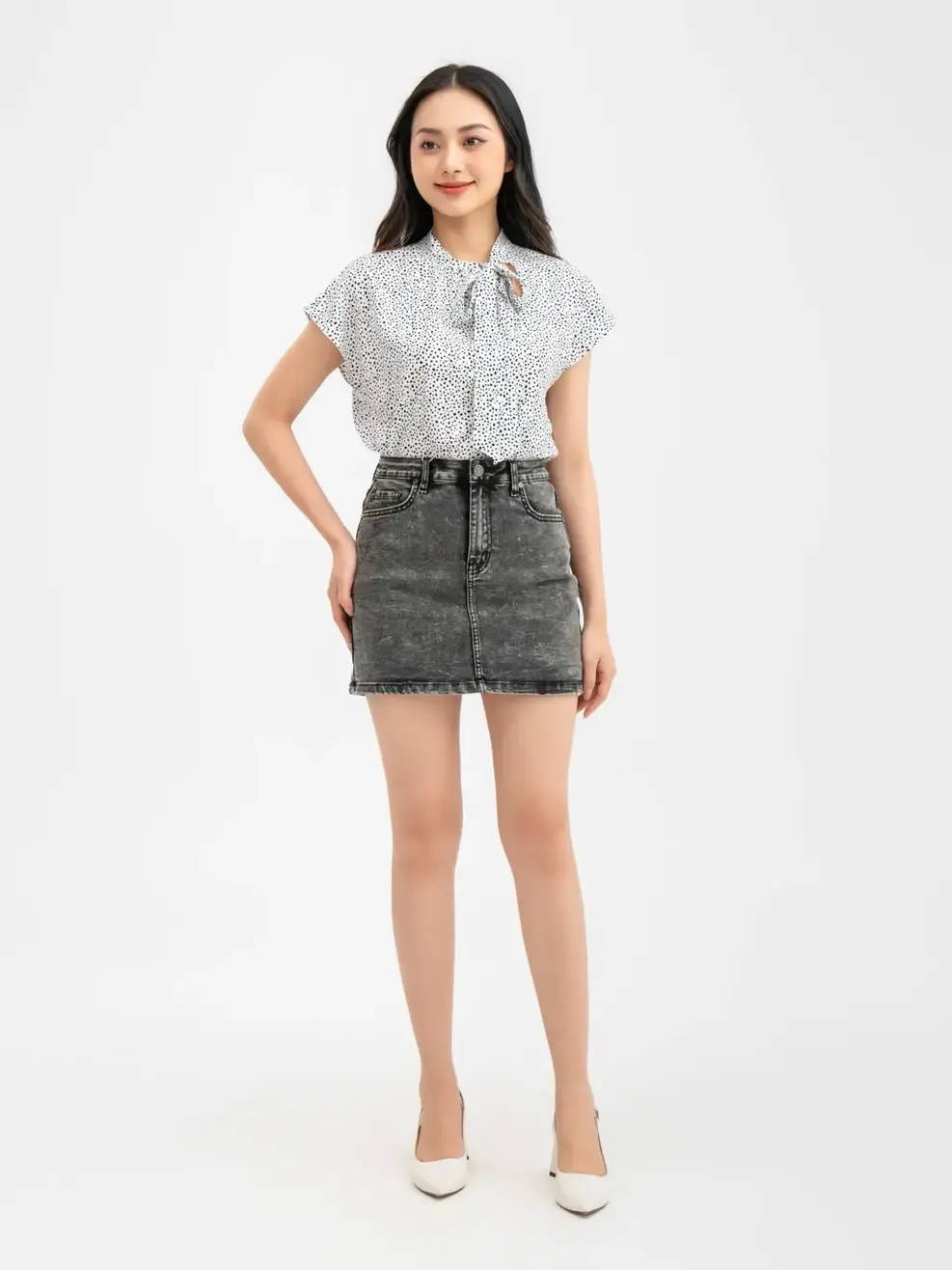 Sơ Mi Cộc Tay Nữ Phối Nơ Lệch - Trắng - S