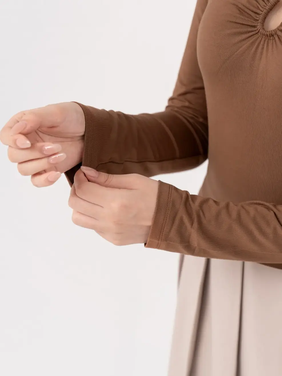 Áo Thu Đông Nữ Dáng Ôm Khuyên Cổ - Nâu - S