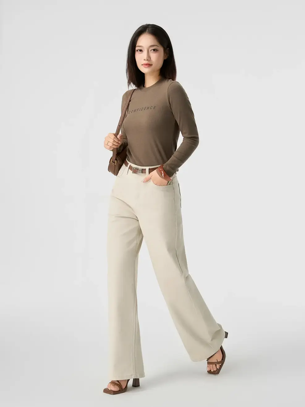 Áo Phông Dài Tay Dáng Ôm In Chữ - Nâu 072 - S