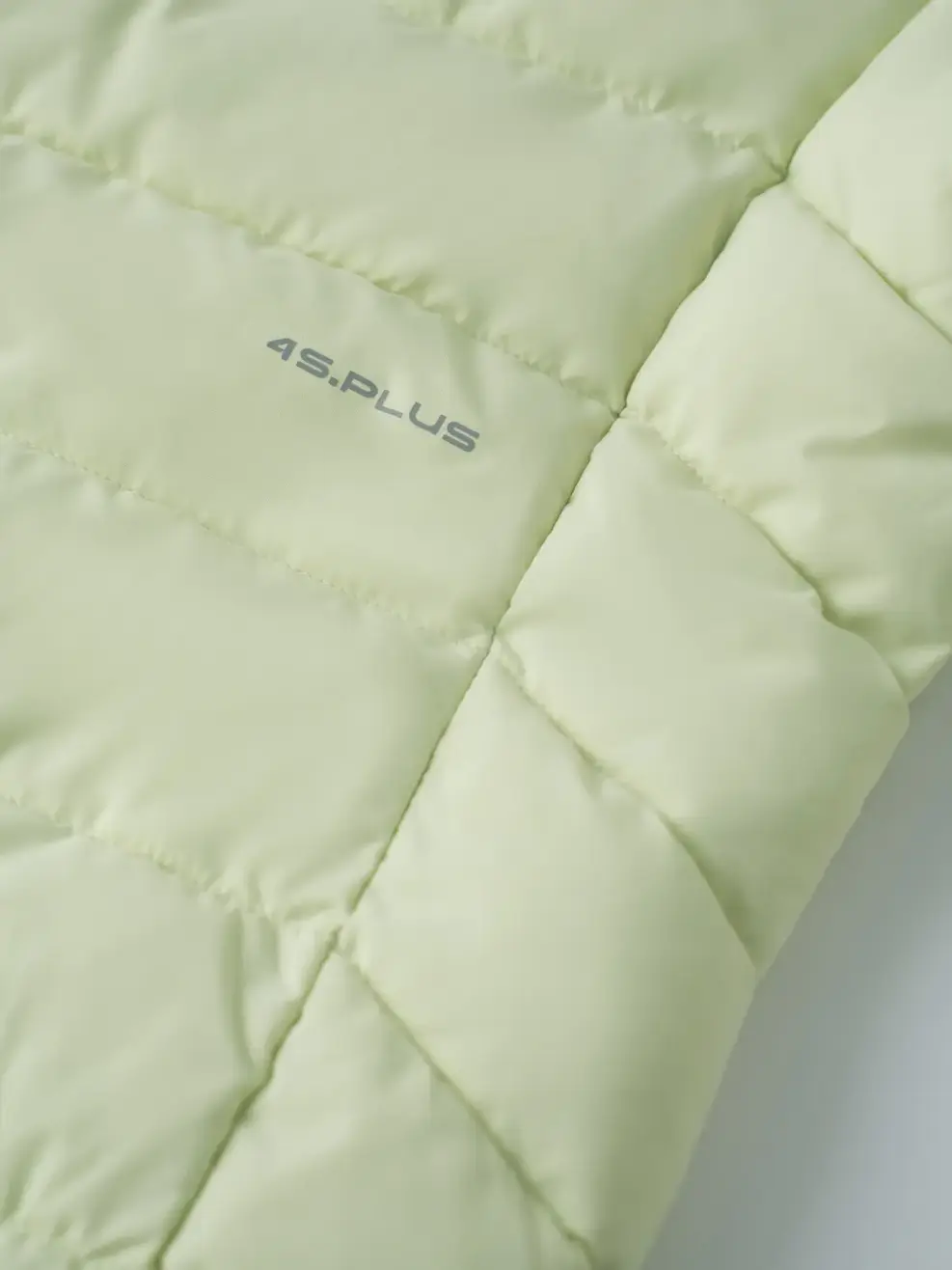 Áo Phao Nữ Mũ Ẩn 4S.Plus - Xanh lá 083 - M