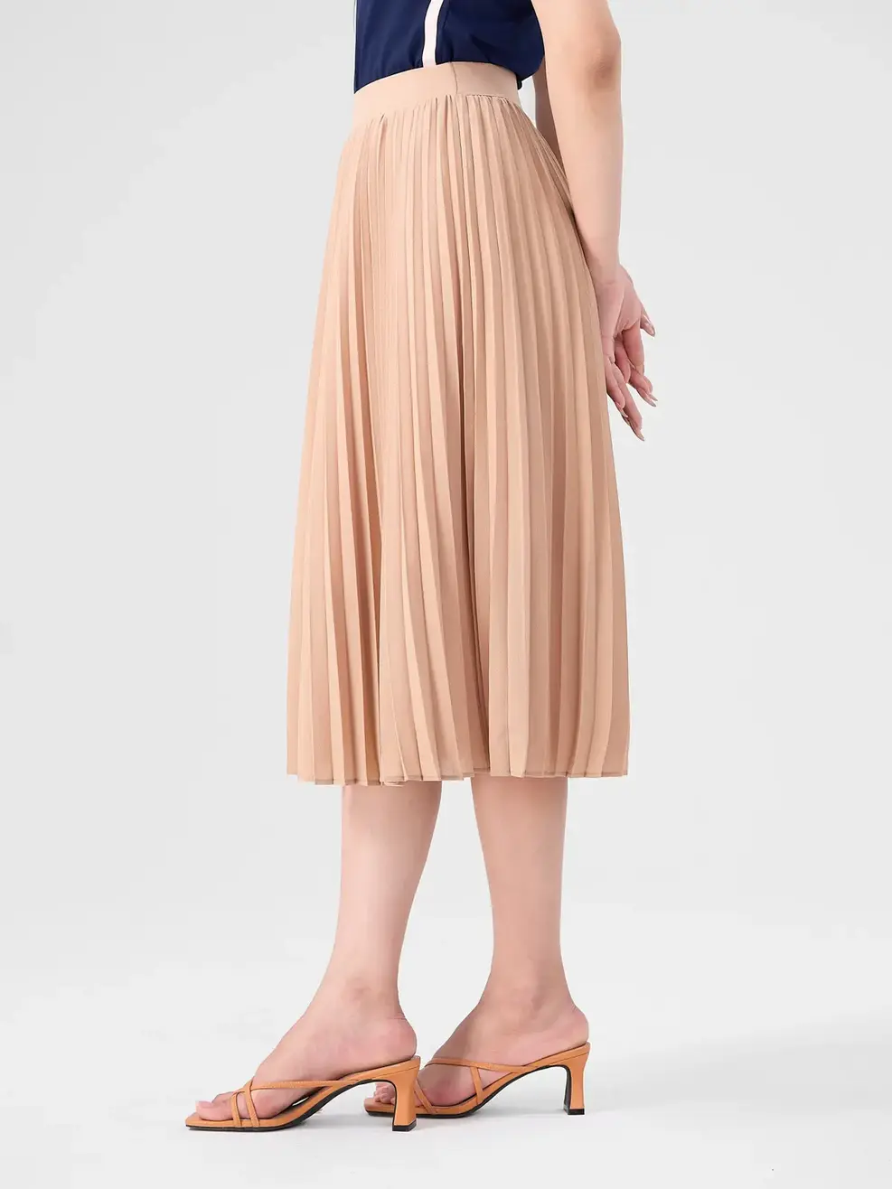 Chân Váy Nữ Dập Ly Xoè Cơ Bản - Be - S