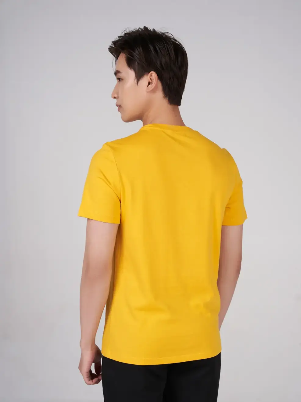 Áo thun nam in look good feel good - Vàng - S