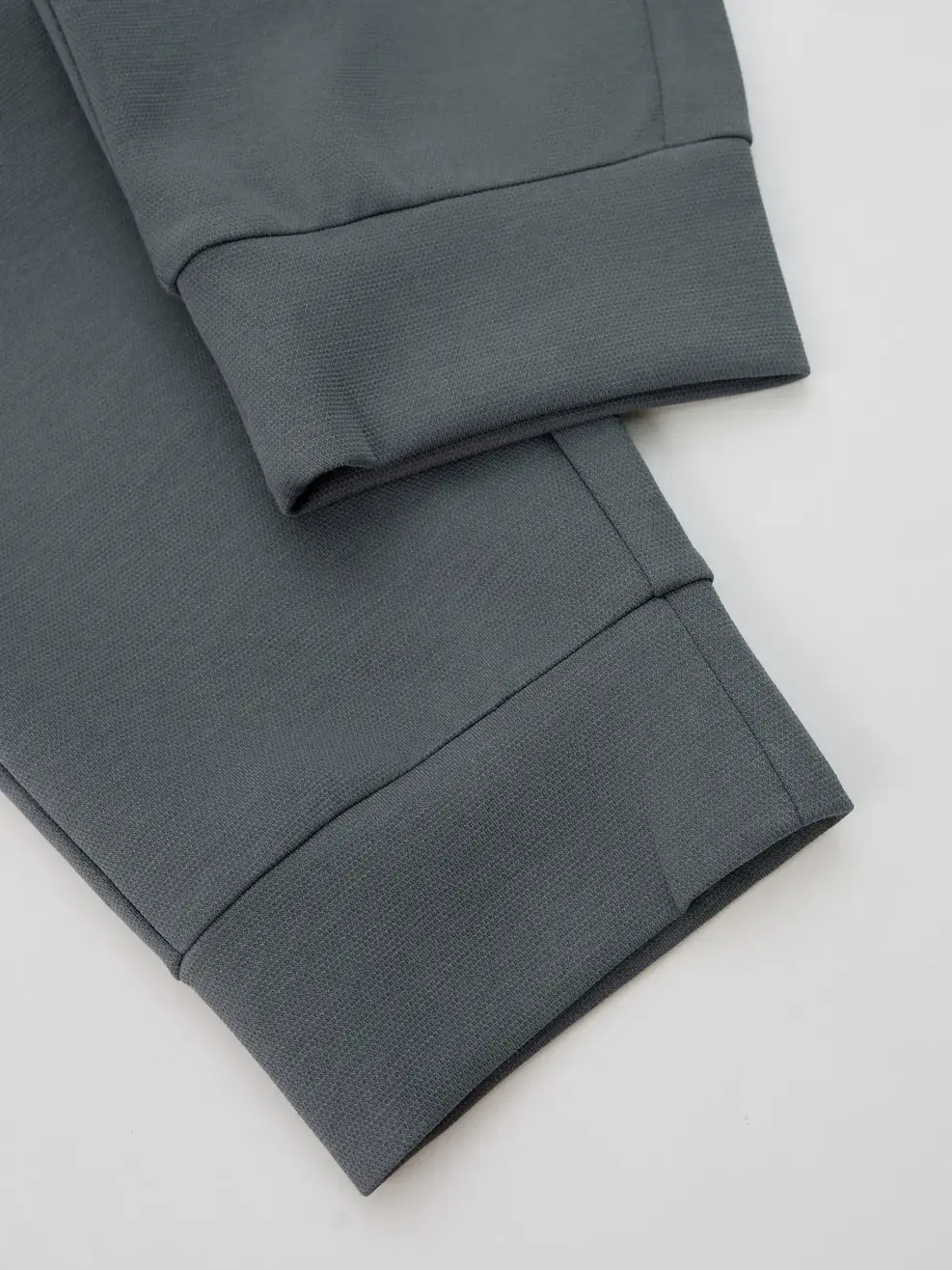 Quần Nỉ Thể Thao Nam Can Thân Phối Khoá - Ghi Đậm - 29