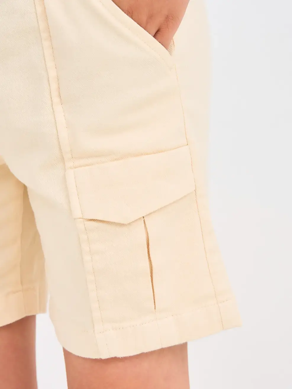 Quần Sooc Bé Trai Bổ Thân Can Túi Có Nắp - Be - 2