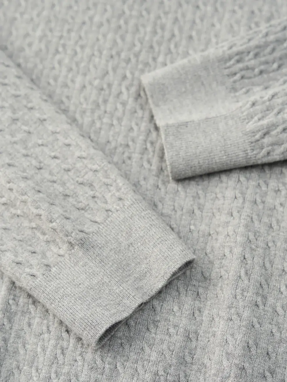 Áo Len Regular Cổ Tròn Vặn Thừng (alm7007) - Xám 026 - XL