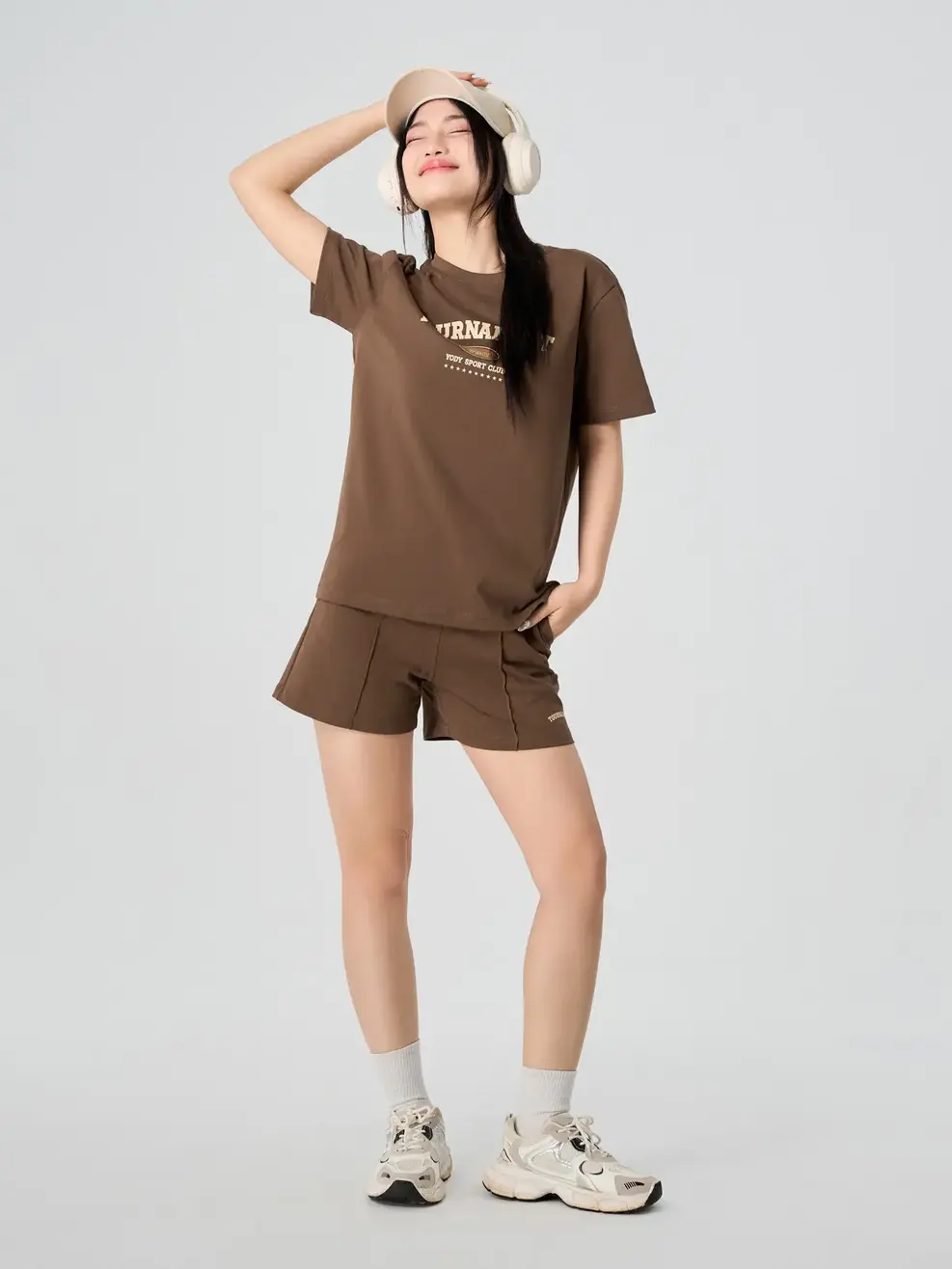 Bộ Đồ In Ngực Áo - Màu nâu 002 - M