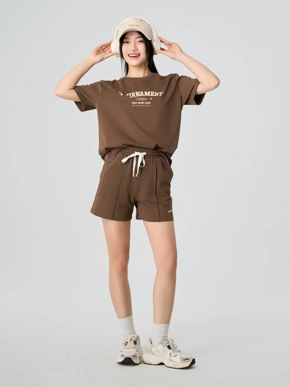 Bộ Đồ In Ngực Áo - Màu nâu 002 - M