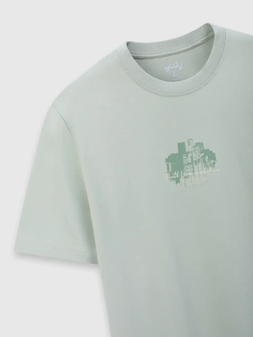 Áo Phông Nam Regular In BUILT FROM AMBITION -  Xanh Lá 147 - M