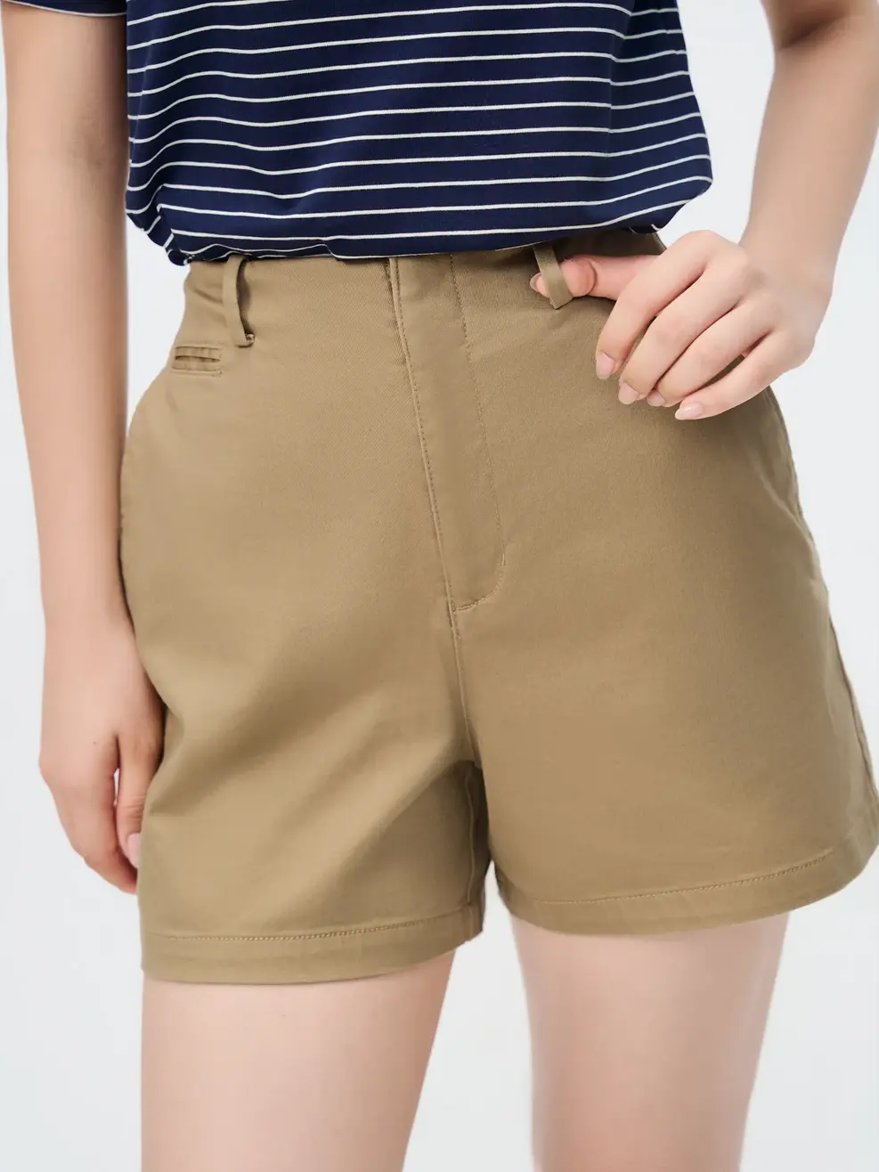 Quần Shorts Nữ Khaki Stretch Cạp Liền -  Rêu 041 - 26