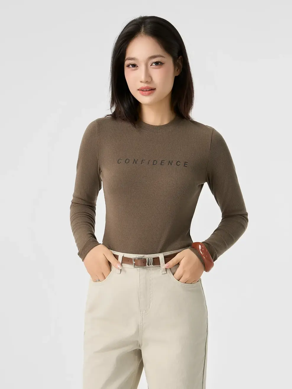 Áo Phông Dài Tay Dáng Ôm In Chữ - Nâu 072 - S