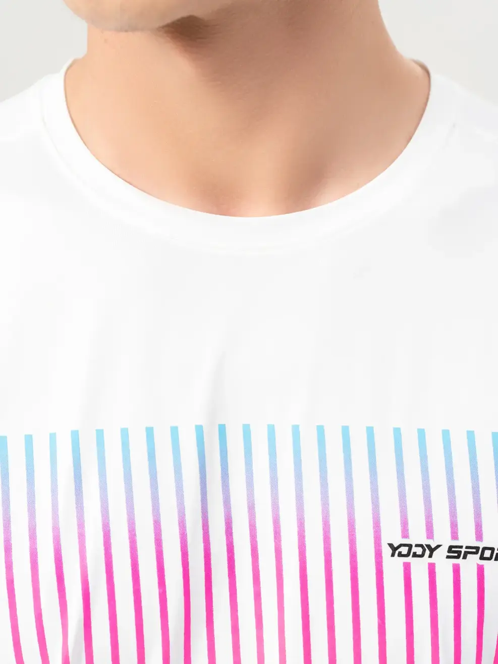 T-shirt Thể Thao Nam In Phối Ngực - Trắng - M