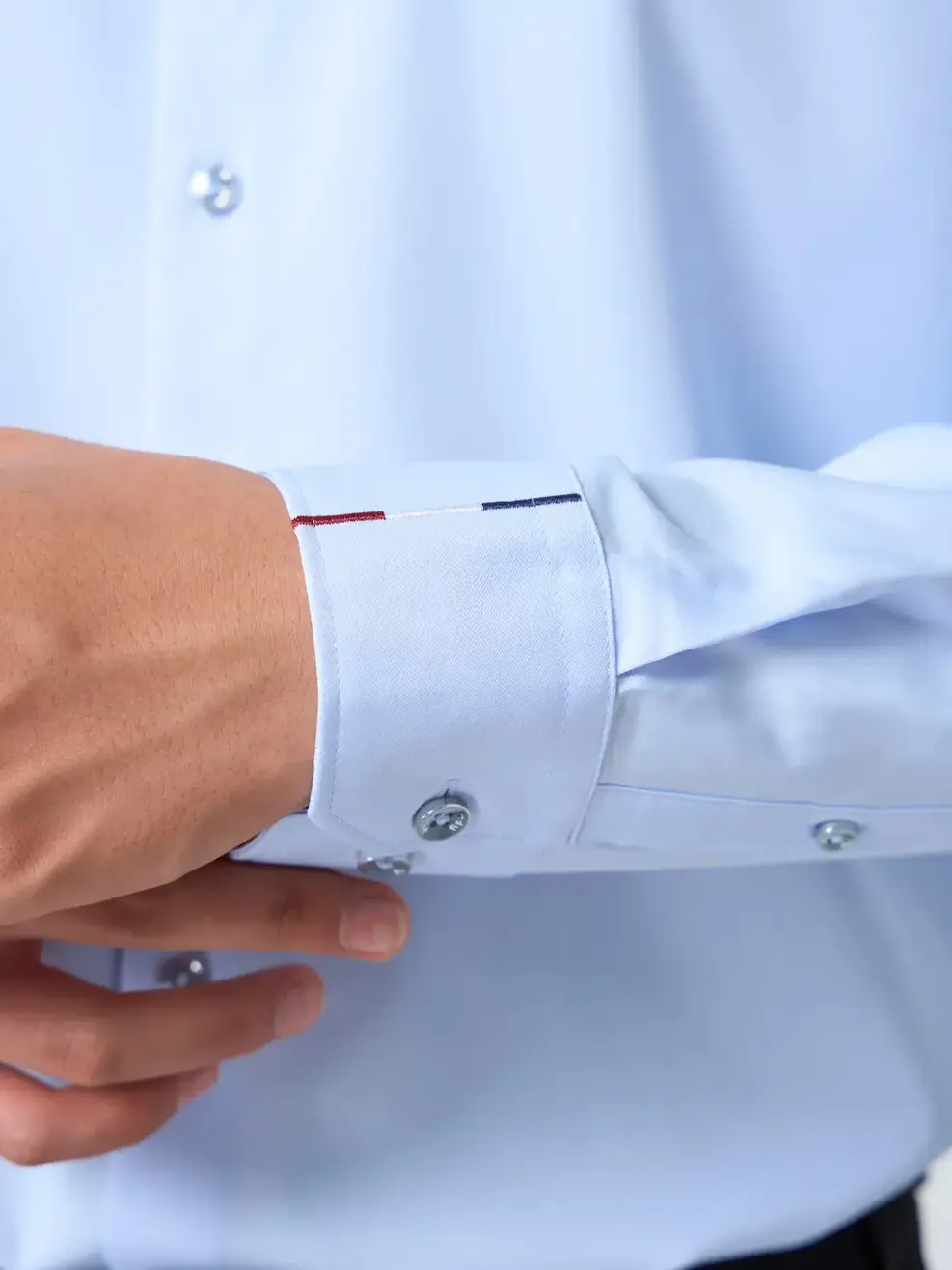 Sơ Mi Dài Tay Nam Nano Thêu Cổ - Xanh nhạt - M