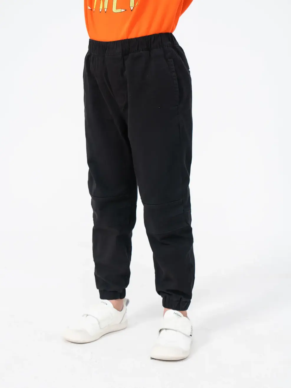 Quần khaki trẻ em jogger can gối - Đen