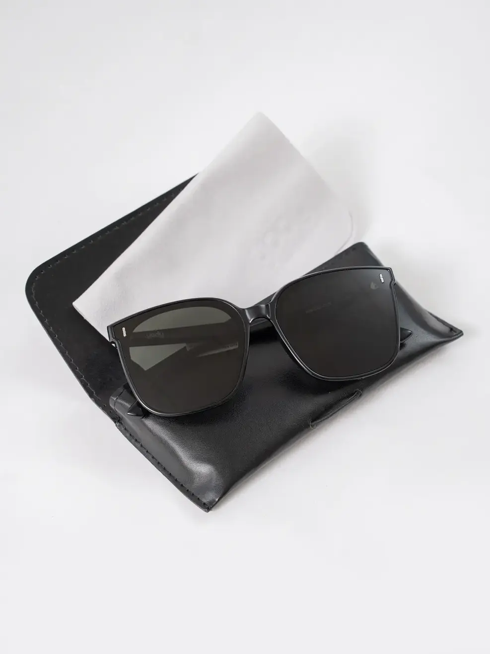 Kính Râm Phân Cực Chống Tia Uv No.01 - Đen - XXX