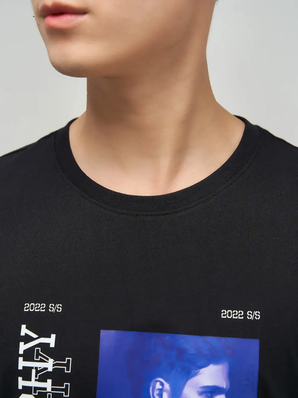 Áo thun nam in chữ PHOTOGRAPHY - Đen - 2XL