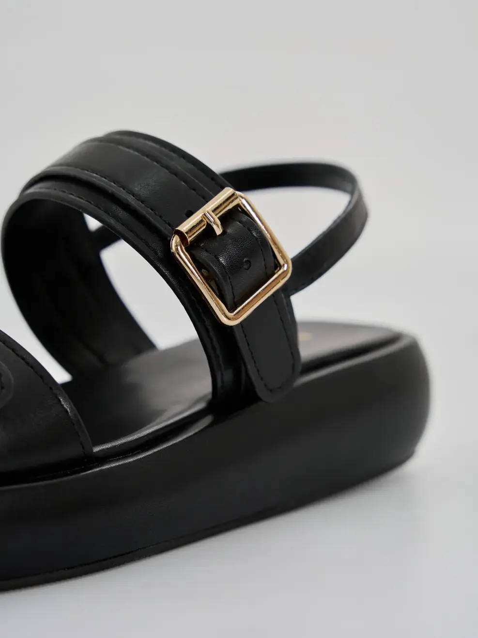 Giày Dép Sandal Nữ Quai Ngang - ĐEN 002 - 35