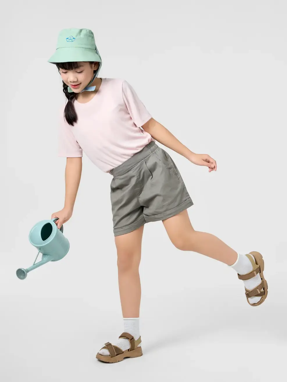 Quần Shorts Bé Gái Cơ Bản Xếp Li - Xám 014 - 10-11