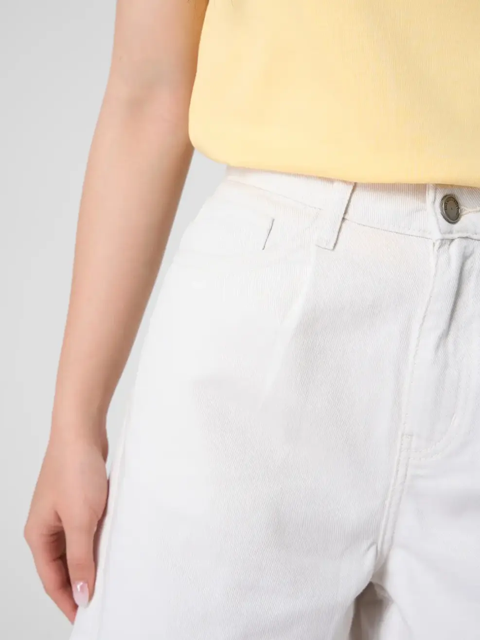 Quần Short Jeans Ngắn Chữ A Chiêt Ly Túi Ốp Cơ Bản - Trắng 002 - 26