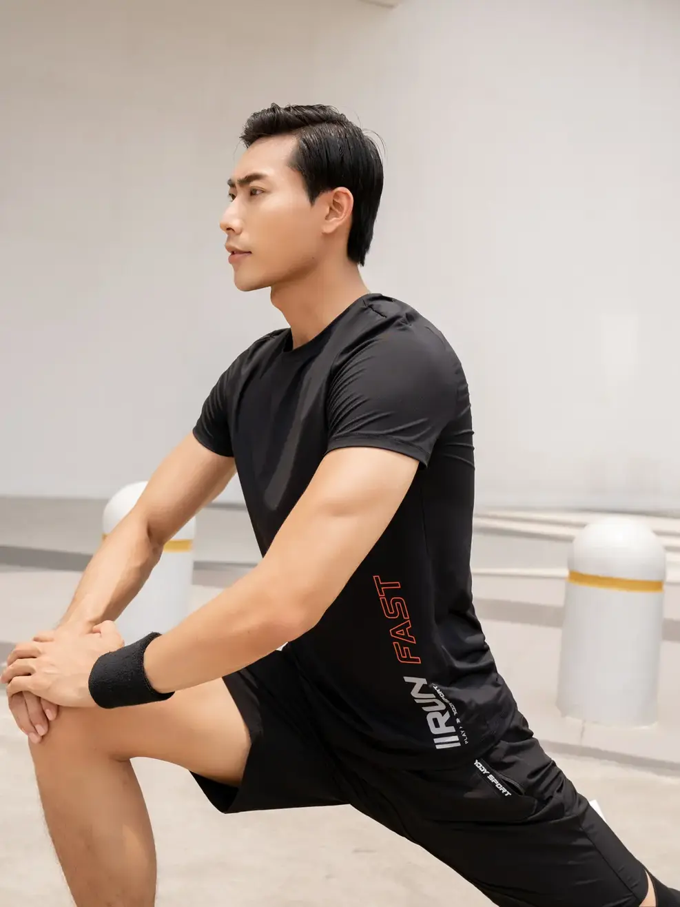 T-shirt thể thao nam Running fast - Đen - M