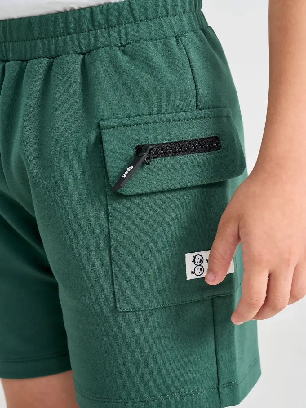 Quần Sooc Bé Trai Túi Ốp - Xanh rêu - 2