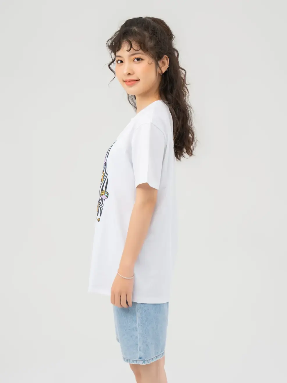 T-shirt Nữ Dáng Rộng In Just Psych Bột Ngô - Trắng 1 - F