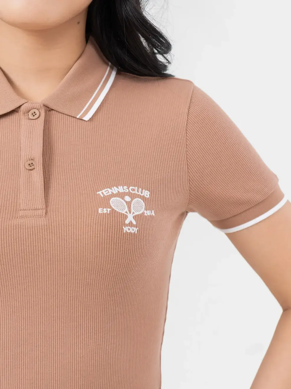 Polo Nữ Thun Rib Thêu Hình - Nâu - S