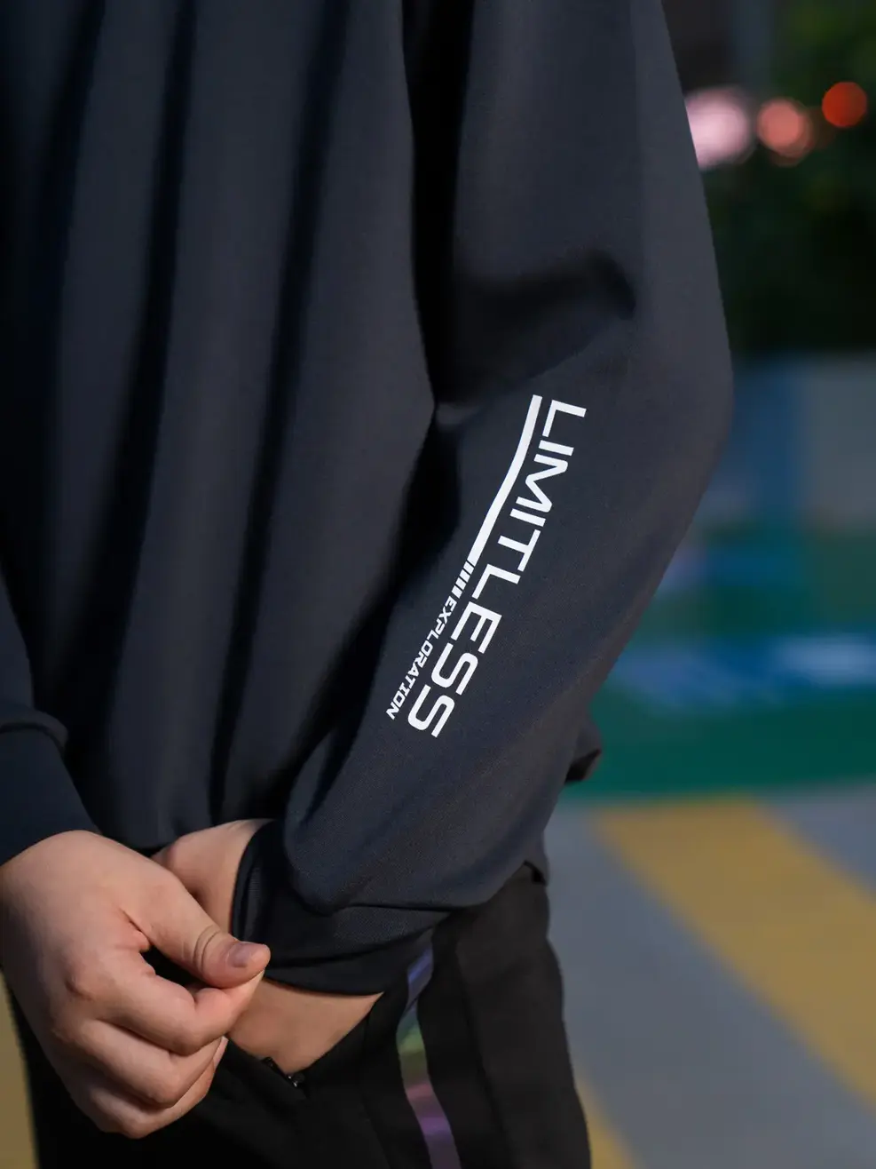 Áo Thun Thể Thao Trẻ Em Nỉ In Limitless - Đen - 8