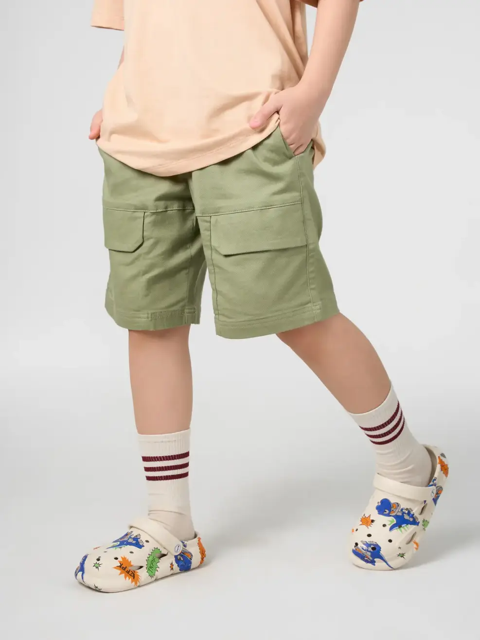 Quần Shorts Kaki Bé Trai Túi Hậu Ốp - Ôliu 006 - 8-9