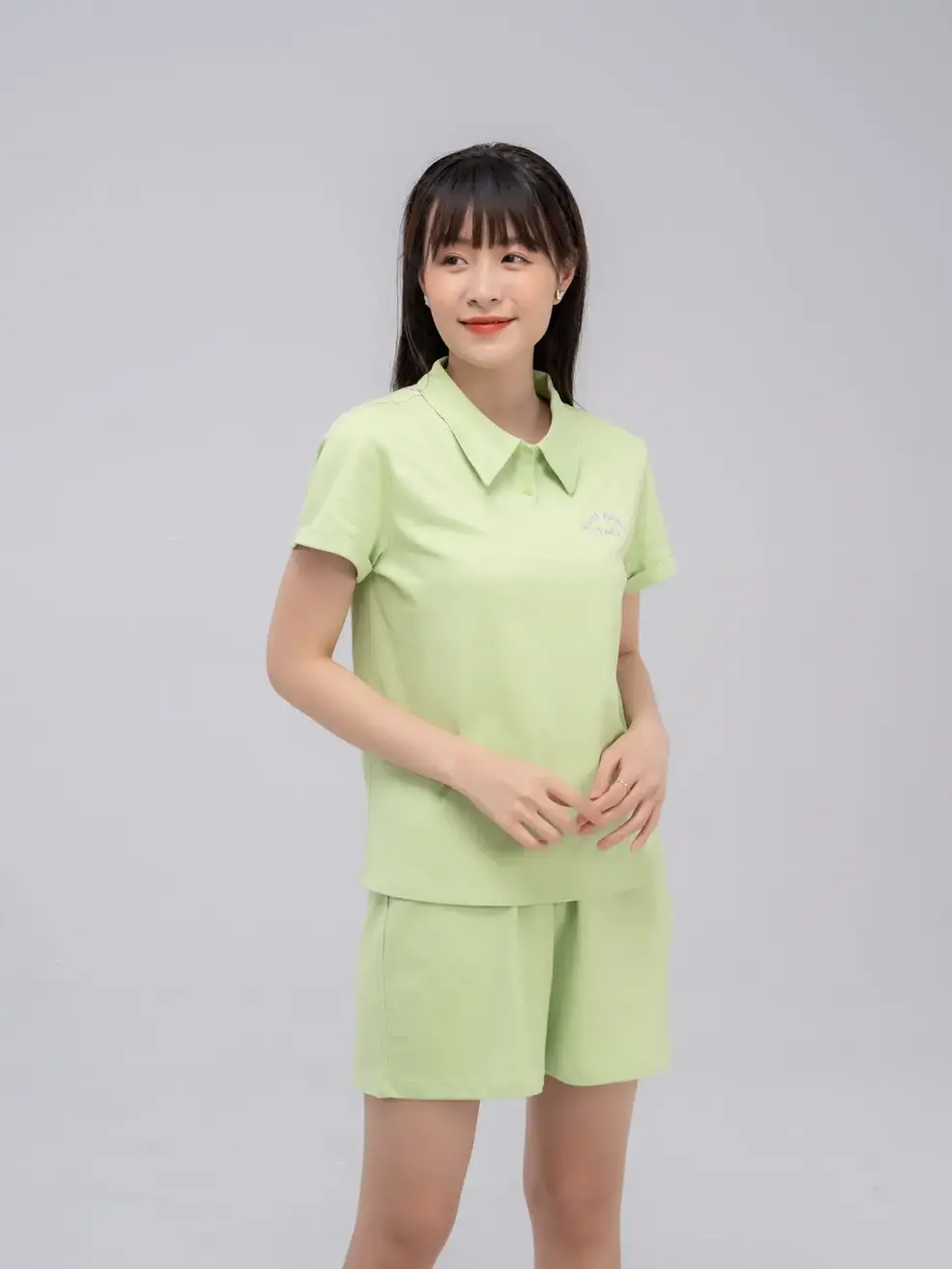 Bộ đồ nữ cổ thêu logo - Xanh Lá - S