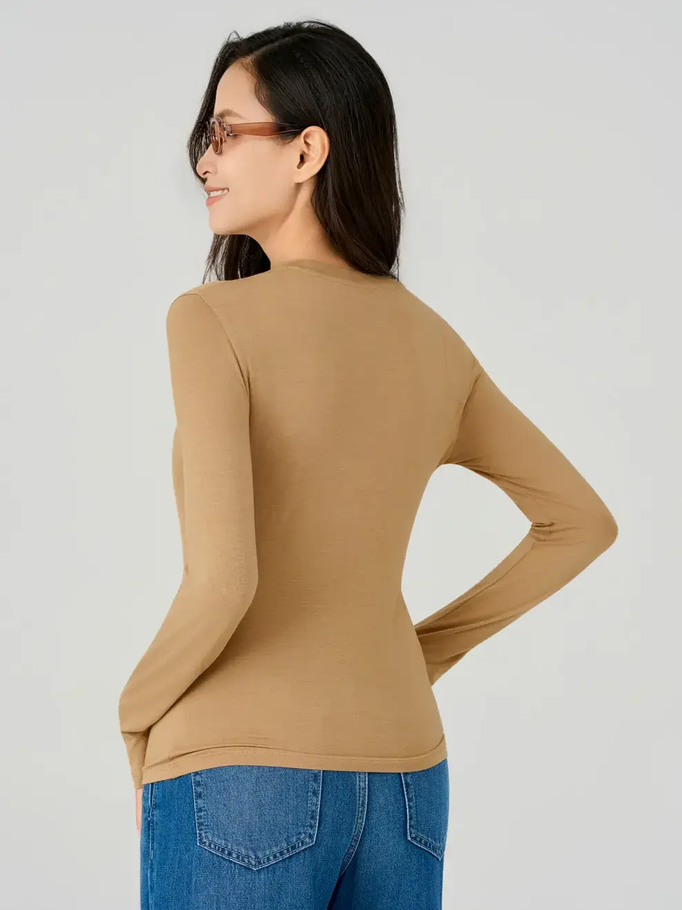 Áo Phông Giữ Nhiệt Nữ Cổ Tròn Slimfit - Nâu 124 - S