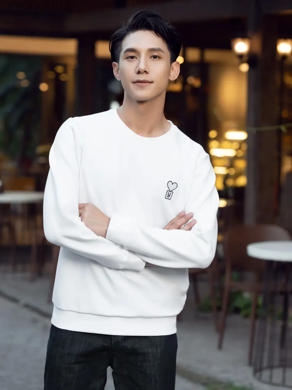 Áo gia đình thêu trái tim - Trắng - 2XL