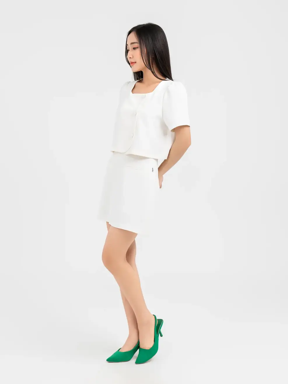 Set Nữ Áo Cổ Vuông, Chân Váy Chữ A - Trắng - S