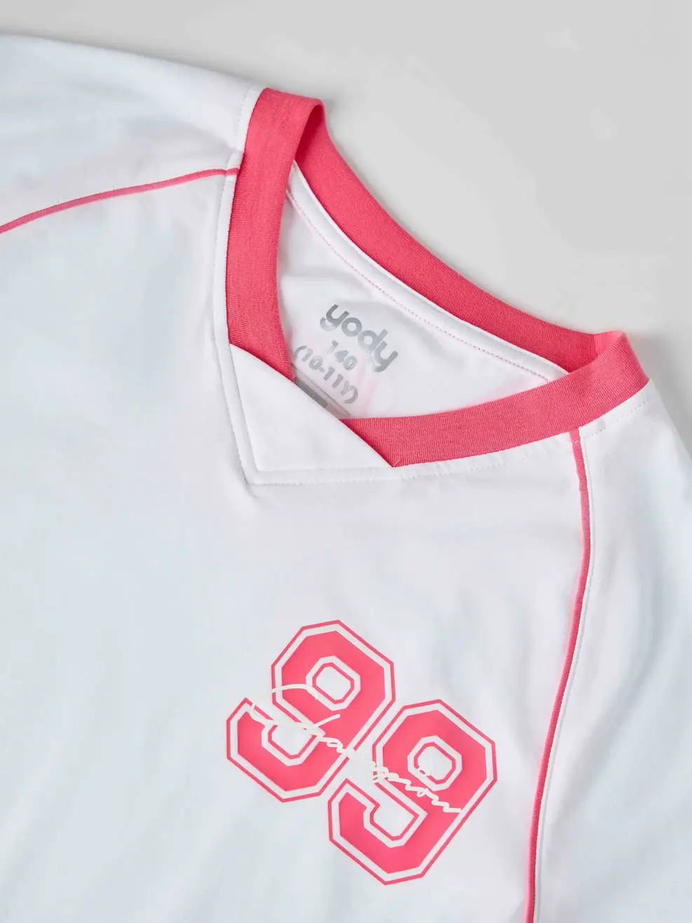 Bộ Đồ Kid Cổ Tim Sporty - Trắng 001 - 140