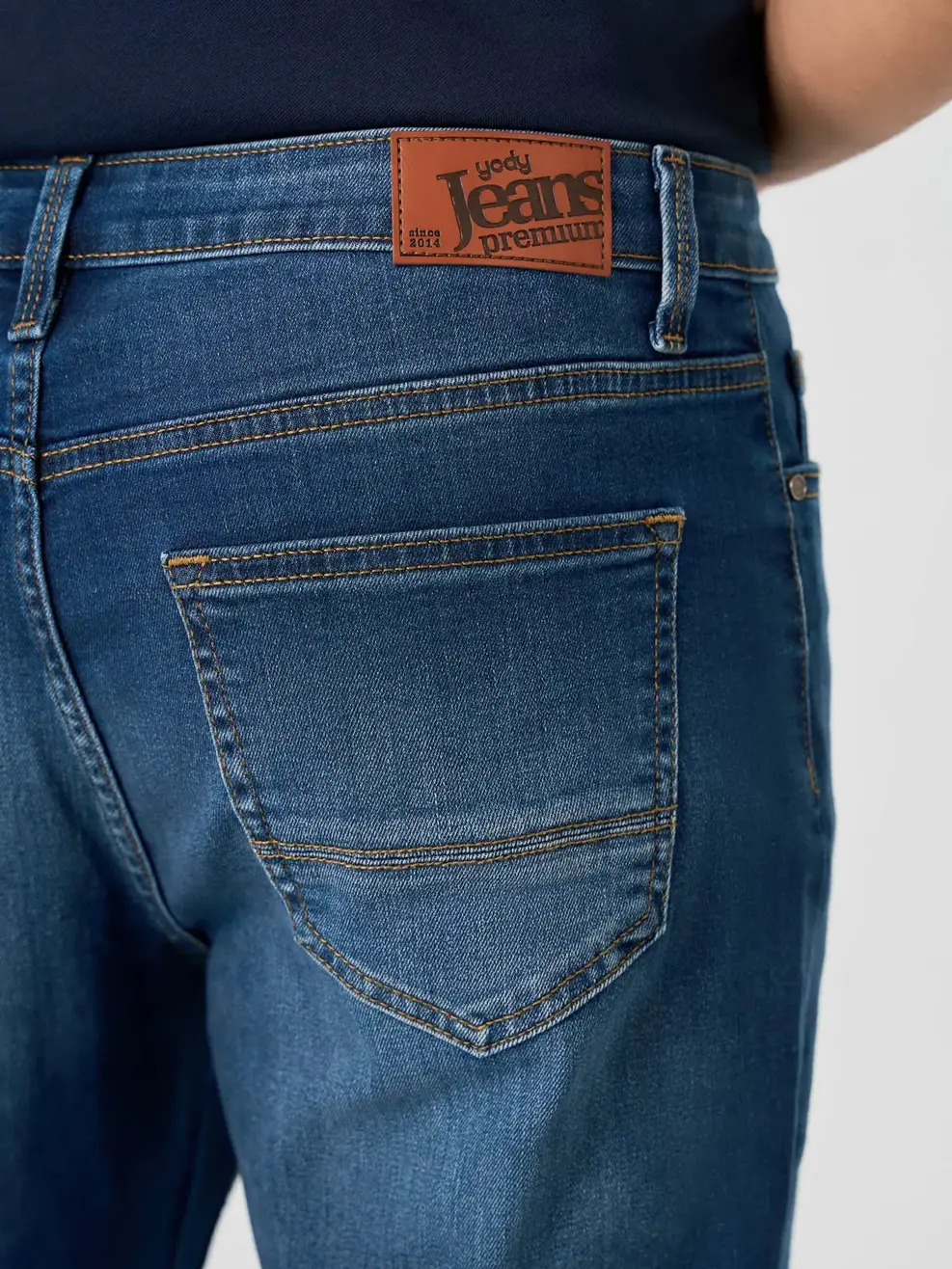 QUẦN JEANS NAM SLIM FIT CAN TÚI SAU - xanh trung - 28