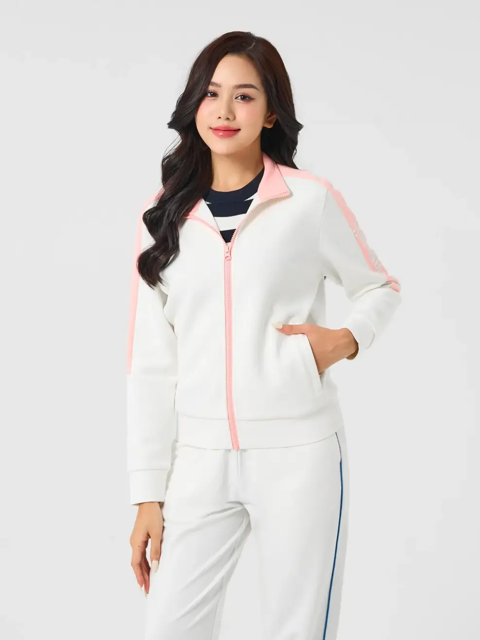 Áo Khoác Nỉ Thể Thao Nữ Cổ Dựng Phối Tay - Trắng - M