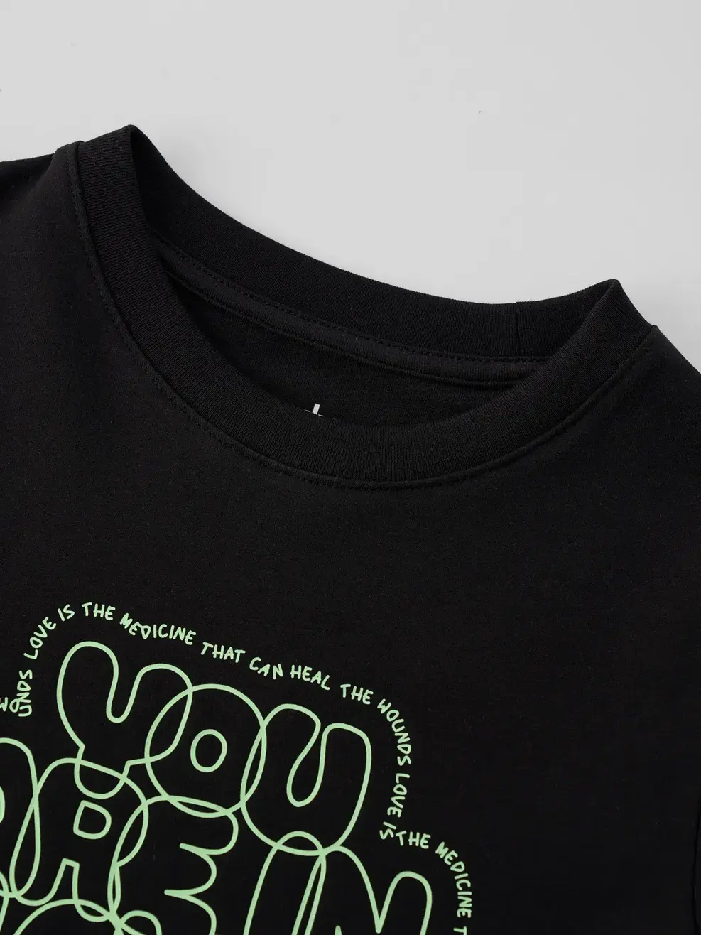 T-shirt Kid You Are Loved - Đen - 2-3