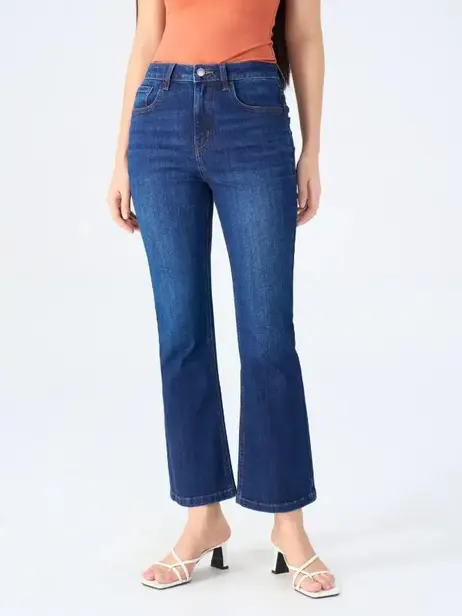 Quần Jeans Coolmax Ống Vẩy Nhẹ Cơ Bản