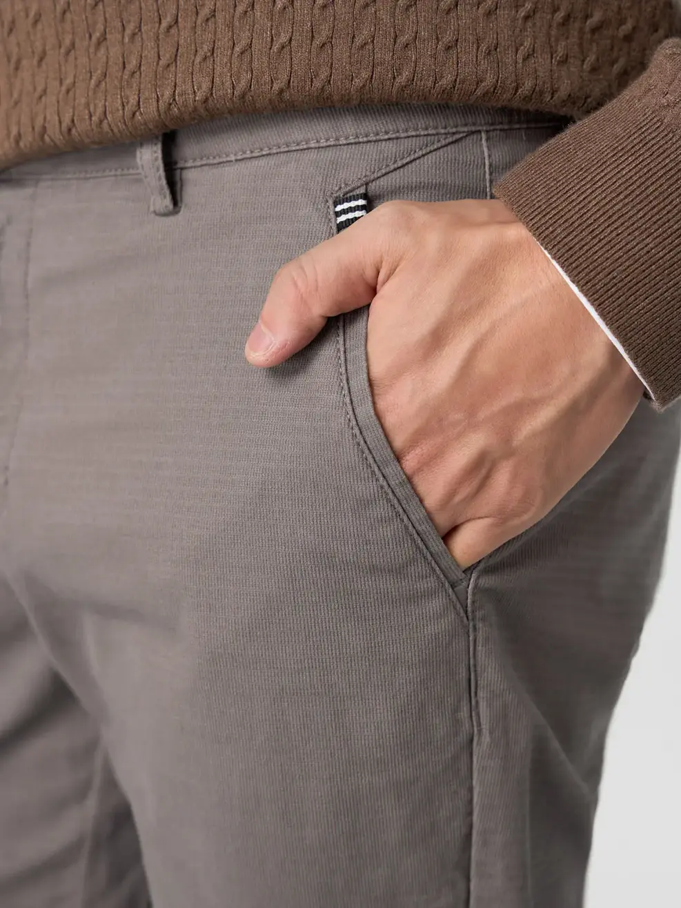 Quần Kaki Nam Phối Lé Túi - Ghi Đậm - 29