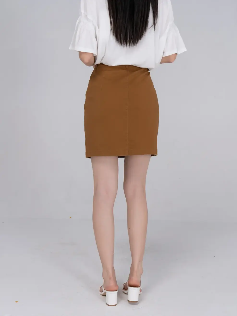 Chân ôm khaki ngang đùi - Nâu - 25